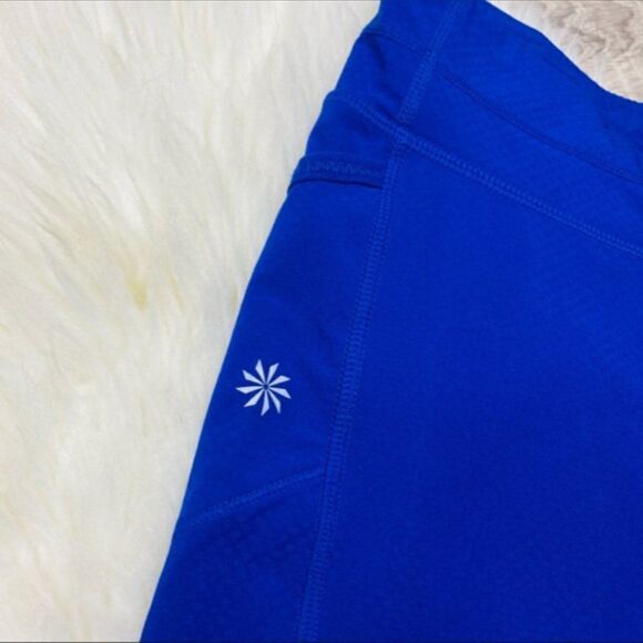 Athleta Dobby Be Free Capri pocket cropped Leggings - Picture 5 of 10
